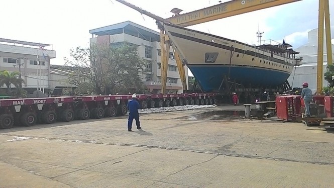 Launch-of-super-yacht-LAMIMA-Image-credit-to-Italthai-Marine-Limited-665x374